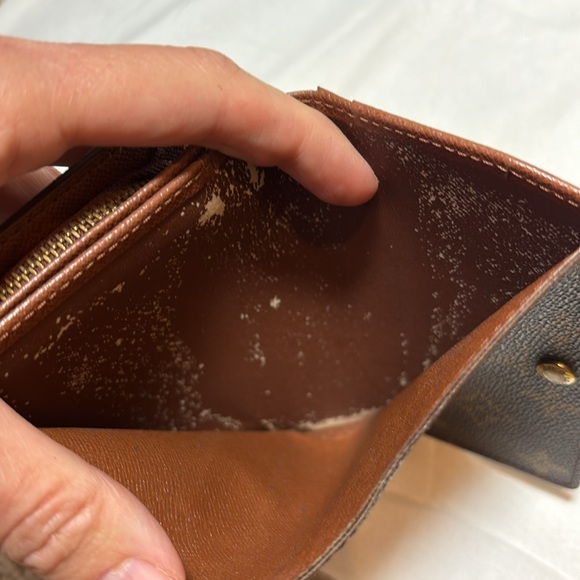 Louis Vuitton Wallett - Inside has some peeling please see photos - Picture 15 of 15